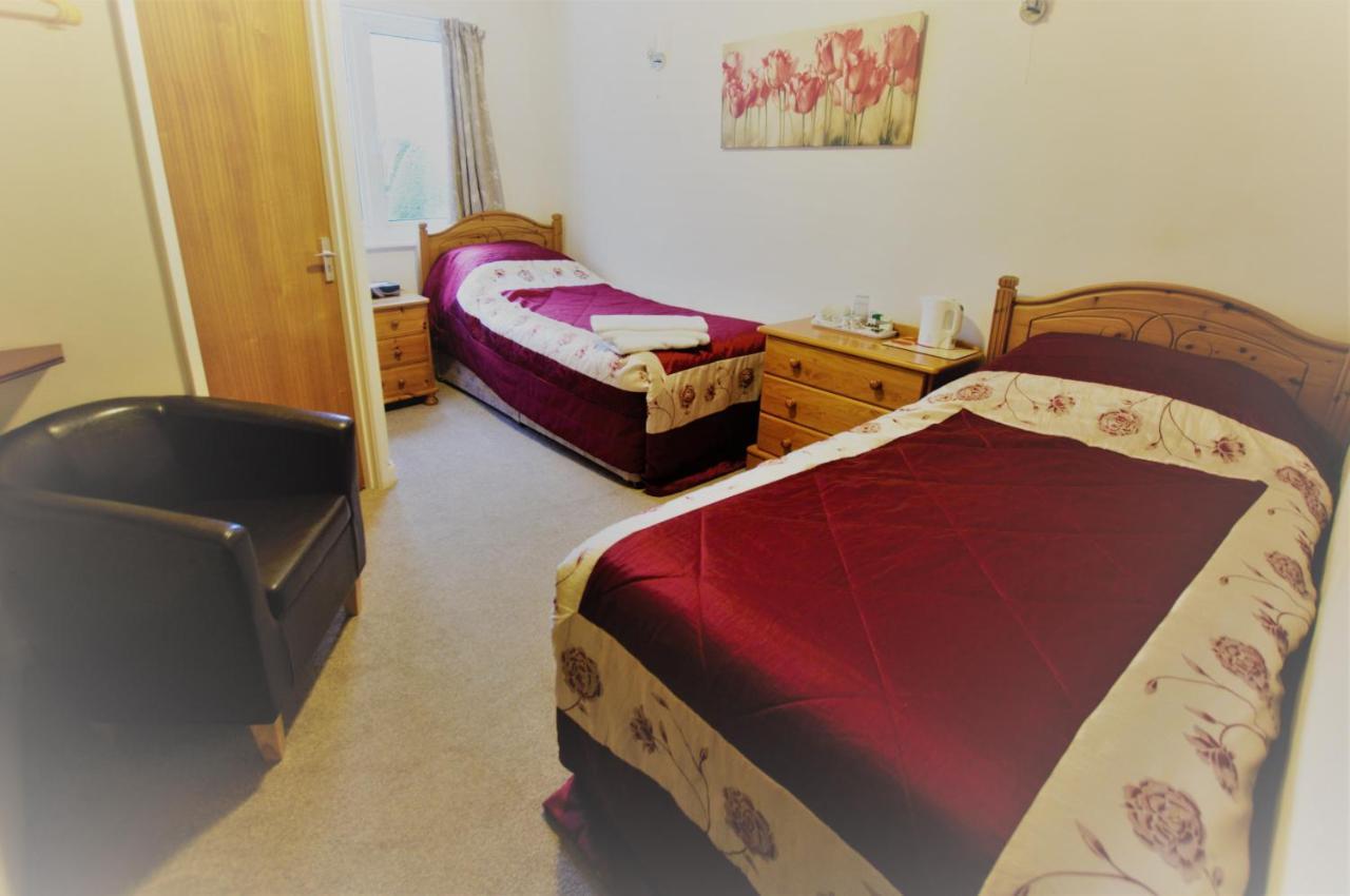 Bishop's Cleeve Dove House Bed & Breakfast エクステリア 写真