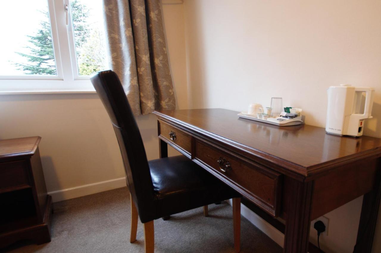Bishop's Cleeve Dove House Bed & Breakfast エクステリア 写真